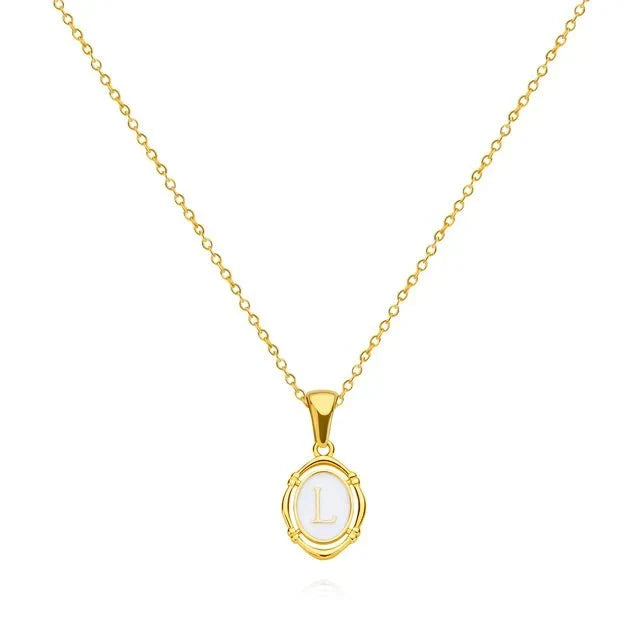 Collier Vintage en Or avec Lettres