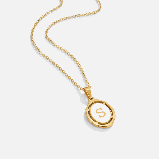 Collier Vintage en Or avec Lettres