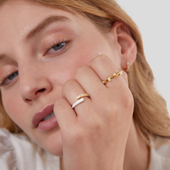 Bague en Perle Ondulée en Or 18K