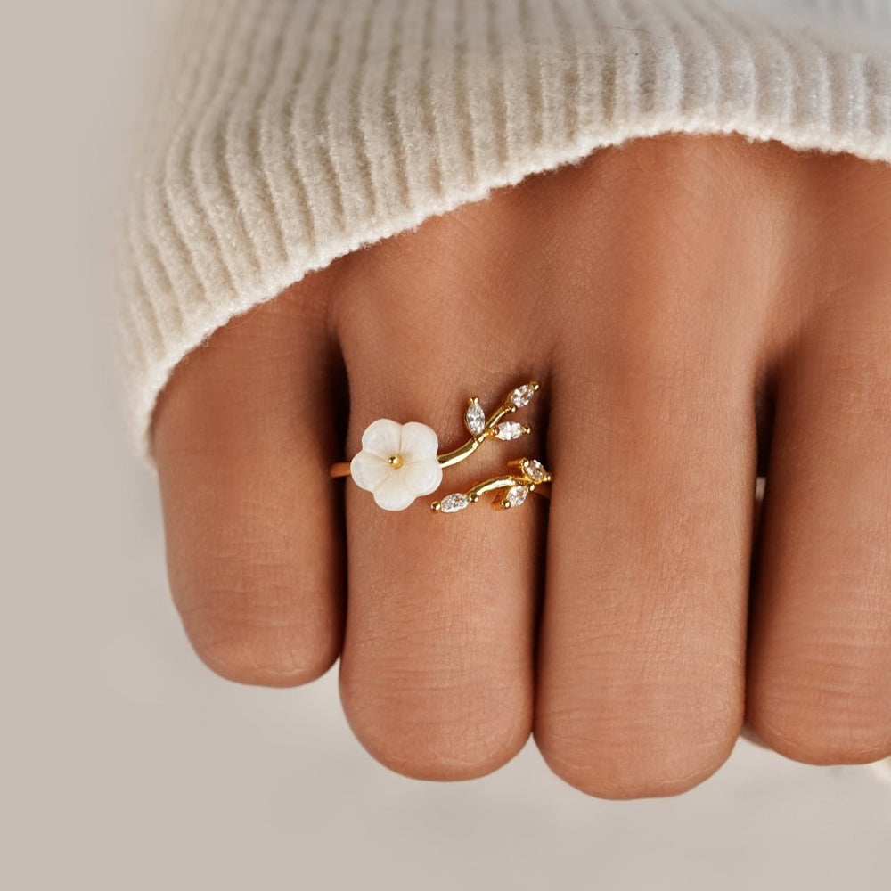 Bague Ouverte en Or avec Fleurs et Feuilles