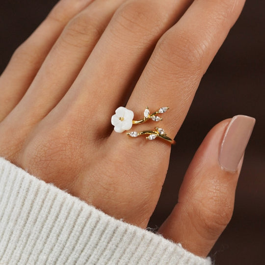 Bague Ouverte en Or avec Fleurs et Feuilles