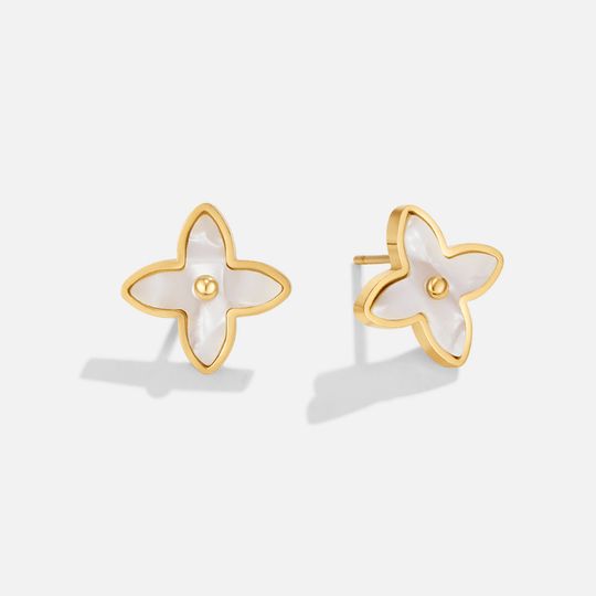 Boucles d'oreilles Pétales de Fleur Blanche