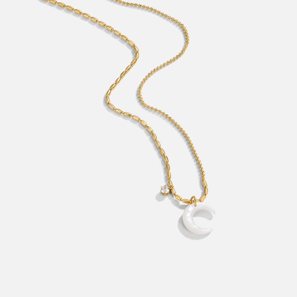 Collier en forme de croissant blanc