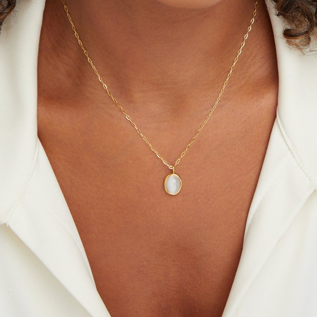 Collier en Opale Blanche