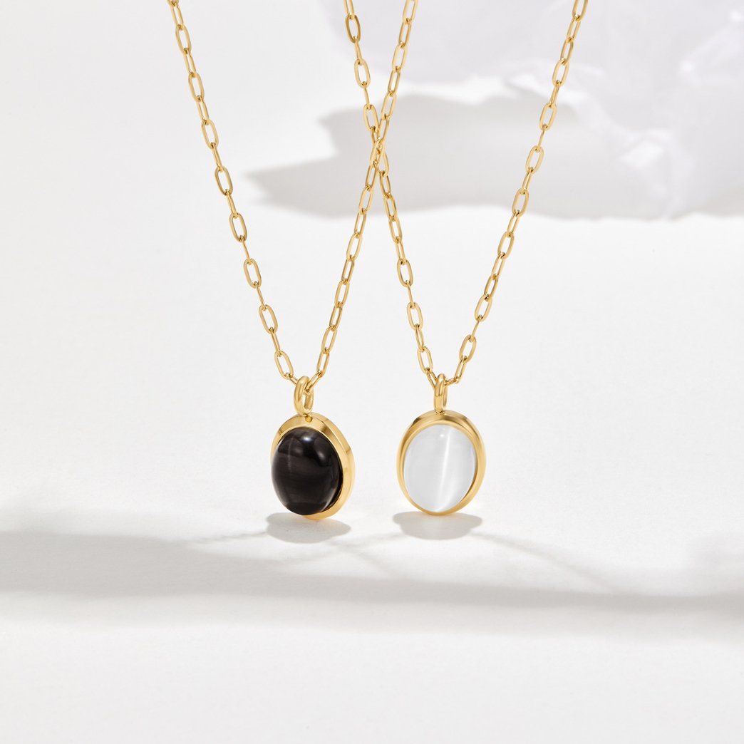Collier en Opale Blanche