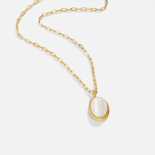 Collier en Opale Blanche