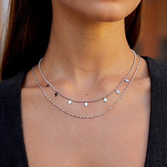 Collier en couches avec pendentif en diamant en saule